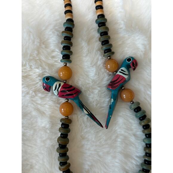 Vintage Carved Wood‎ Bead Chunky Parrot Simple Statement Necklace Tan Green 80's - Picture 5 of 7